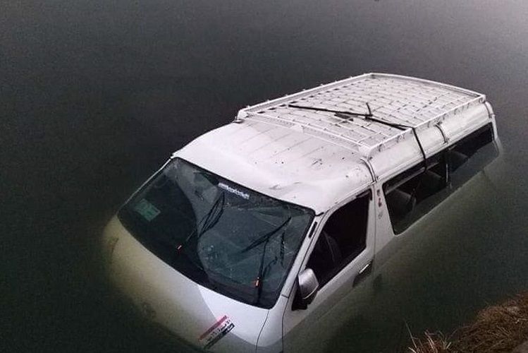 Misirdə mikroavtobusun su kanalına düşməsi nəticəsində 8 nəfər ölüb
