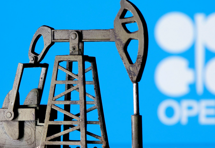 Oil falls on supply glut fears as OPEC+ set to boost output