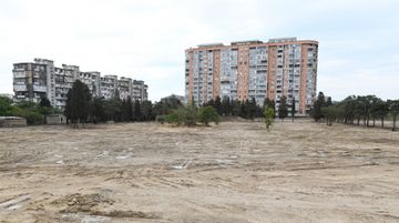 Prezident İlham Əliyev Yasamal rayonunda salınacaq meşə tipli yeni parkda görüləcək işlərlə tanış olub - FOTO - YENİLƏNİB