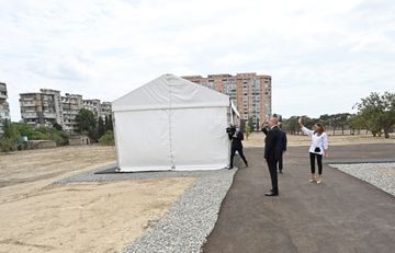 Prezident İlham Əliyev Yasamal rayonunda salınacaq meşə tipli yeni parkda görüləcək işlərlə tanış olub - FOTO - YENİLƏNİB