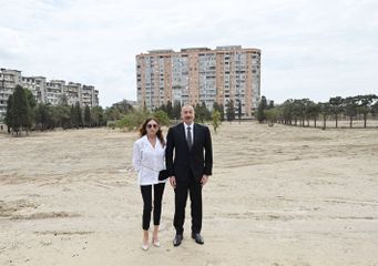 Президент ознакомился с предстоящей работой в новом лесопарке в Ясамальском районе столицы - ОБНОВЛЕНО