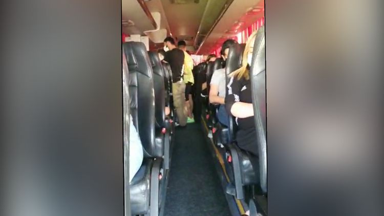 Задержан автобус, перевозивший пассажиров в Лерик, оштрафованы 26 человек - ВИДЕО