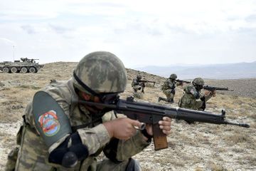 Азербайджанские и турецкие военнослужащие выполнили различные элементы совместных учений – ВИДЕО 
