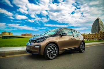 “Improtex Motors” şirkəti ilk dəfə BMW İ3 elektromobilini təqdim edib