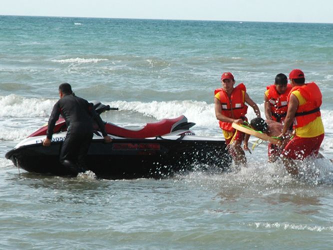 В Баку в море утонул 13-летний подросток