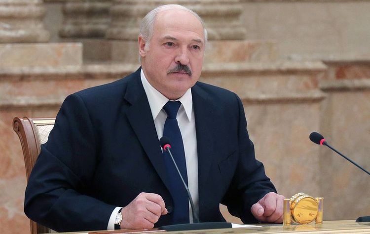 Лукашенко заявил, что Беларусь не будет ввергнута в хаос после выборов