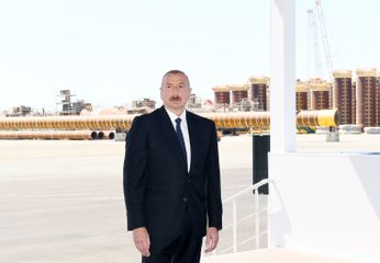 Prezident İlham Əliyev “Qarabağ” yatağının dayaq blokunun dənizə yola salınması mərasimində iştirak edib - YENİLƏNİB
