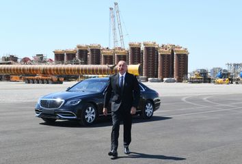 Prezident İlham Əliyev “Qarabağ” yatağının dayaq blokunun dənizə yola salınması mərasimində iştirak edib - YENİLƏNİB