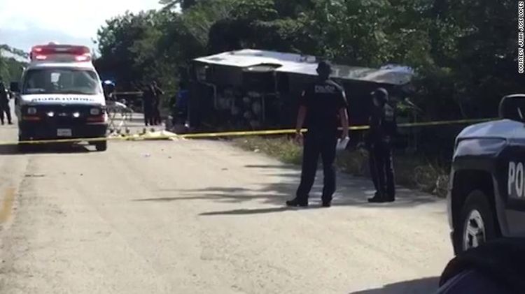 Meksikada yol qəzasında 10 nəfər ölüb, 25 nəfər yaralanıb