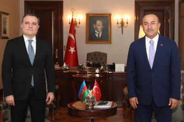 Azərbaycan və Türkiyə XİN başçıları arasında geniş tərkibli görüş keçirilib - YENİLƏNİB
