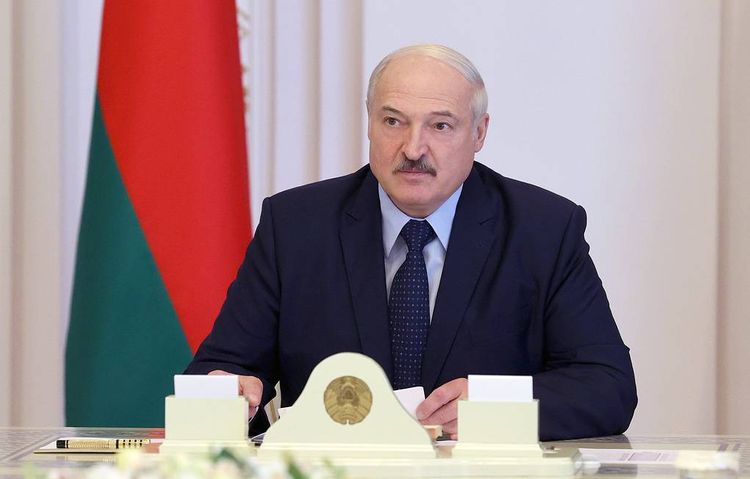 Лукашенко заявил о необходимости защитить граждан и конституционный строй