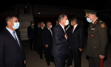 Hulusi Akar hərbi heyətlə Azərbaycanda səfərdədir - FOTO - YENİLƏNİB