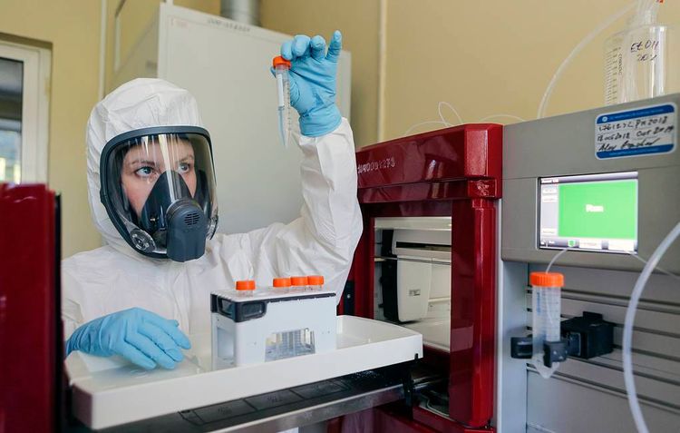 Российская вакцина будет защищать от коронавируса минимум два года после введения