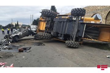 Samuxda ağır yol qəzasında polis zabiti və bir qadın ölüb - FOTO - YENİLƏNİB