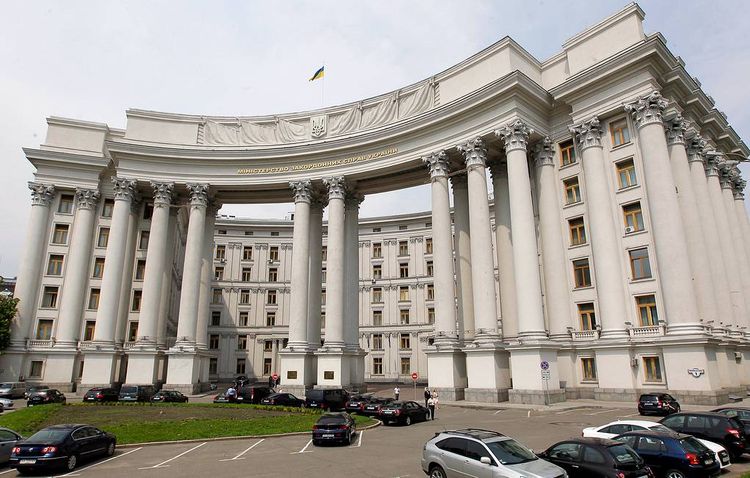 Киев отозвал посла из Беларуси для консультаций