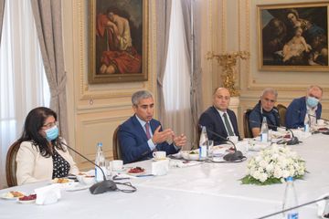 Bir qrup tanınmış mədəniyyət və incəsənət xadimi ilə görüş keçirilib