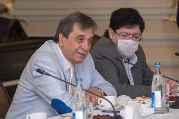 Bir qrup tanınmış mədəniyyət və incəsənət xadimi ilə görüş keçirilib