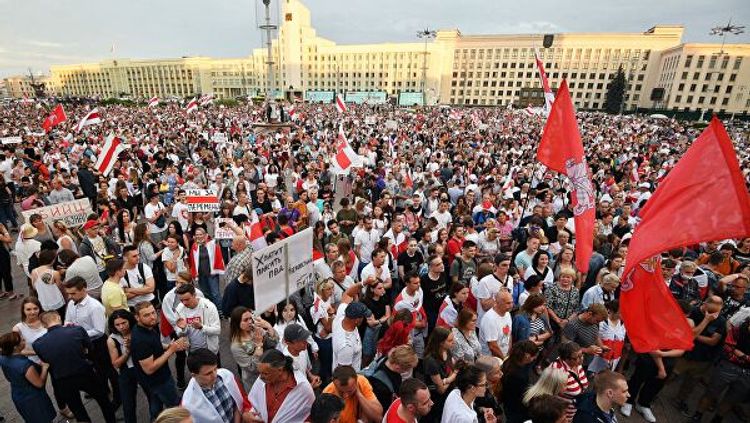 Сторонники и противники Лукашенко собрались в центре Минска