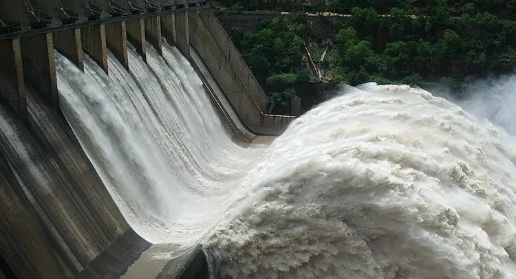 Nine people who were trapped in hydroelectric plant fire in India