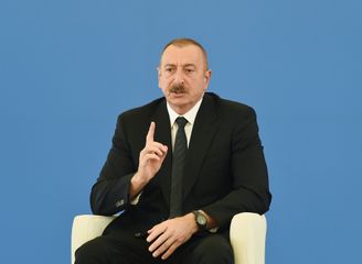 Prezident İlham Əliyev “Qobu” elektrik yarımstansiyasının tikintisi ilə tanış olub - YENİLƏNİB-1