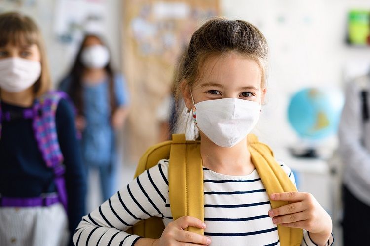 ÜST maskadan istifadə üçün minimal yaş həddini açıqlayıb