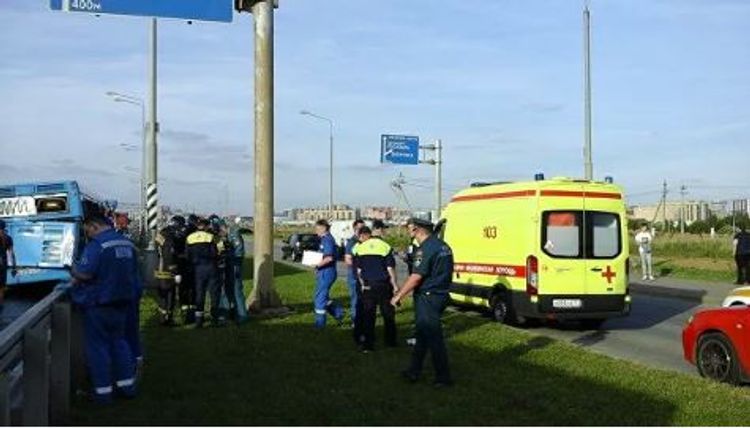 Moskvada avtobus yük maşını ilə toqquşub, 16 nəfər yaralanıb