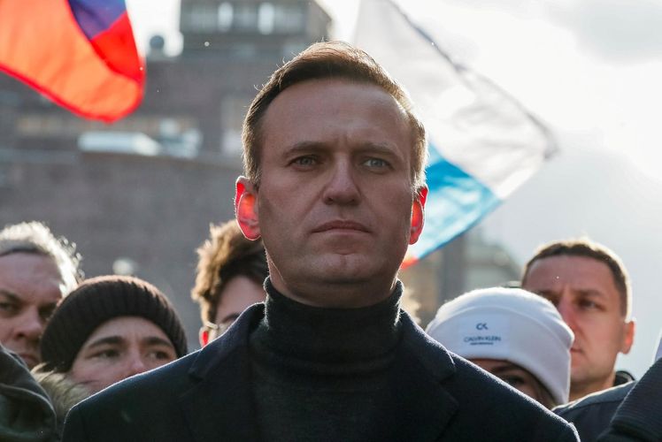 Siberian doctors say they saved Navalny