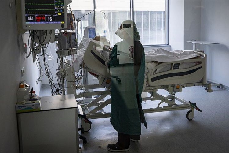 Türkiyədə son sutkada 18 nəfər koronavirusdan ölüb