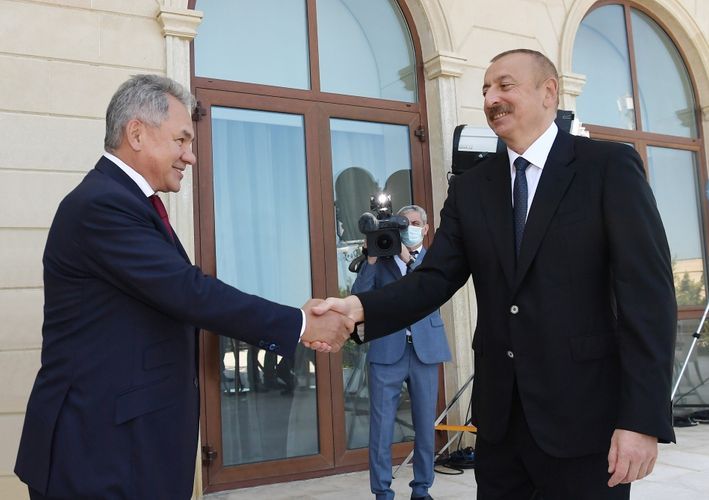 Президент Ильхам Алиев принял делегацию во главе с министром обороны РФ - ОБНОВЛЕНО