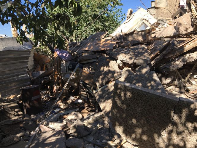 İrəvanda partlayış nəticəsində yaşayış evi uçub