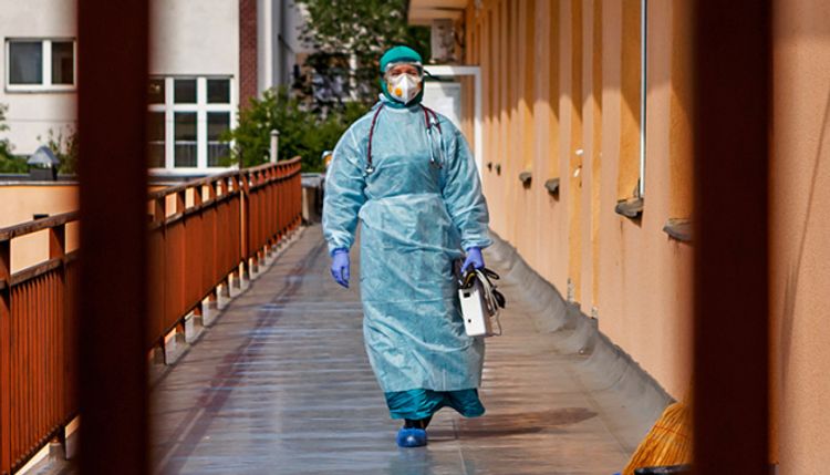 Ukraine reports 2,438 new coronavirus cases in past 24 hours
