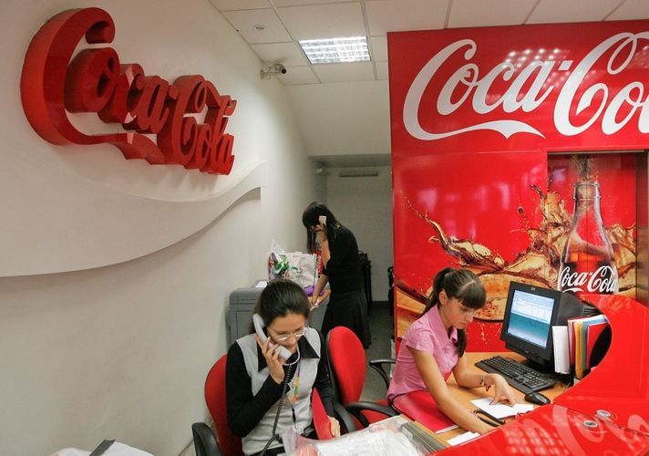 Coca-Cola offers early departures to 4,000 in North America
