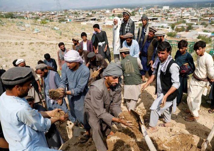 Afghanistan flash floods kill 160, search for bodies continues