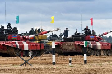 Azərbaycan tankçıları “Tank biatlonu” müsabiqəsində yarımfinal mərhələsinə yüksəlib