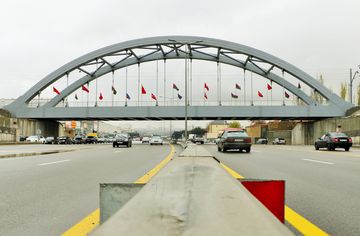 Xırdalan dairəsi yaxınlığında dəmiryol körpüsünün tikintisi başa çatıb - FOTO