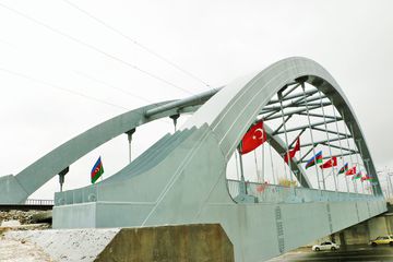 Xırdalan dairəsi yaxınlığında dəmiryol körpüsünün tikintisi başa çatıb - FOTO