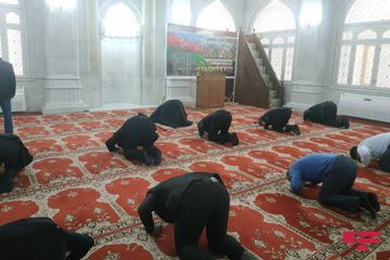Vətən müharibəsi şəhidləri Bibiheybət məscidində anılıb