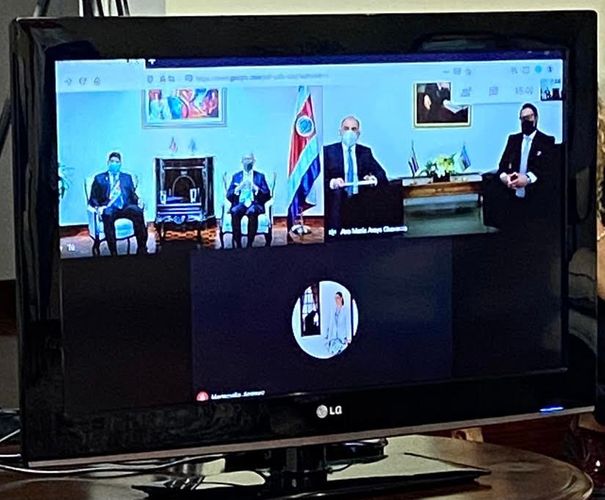 Azərbaycan səfiri etimadnaməsini Kosta-Rika Prezidentinə təqdim edib