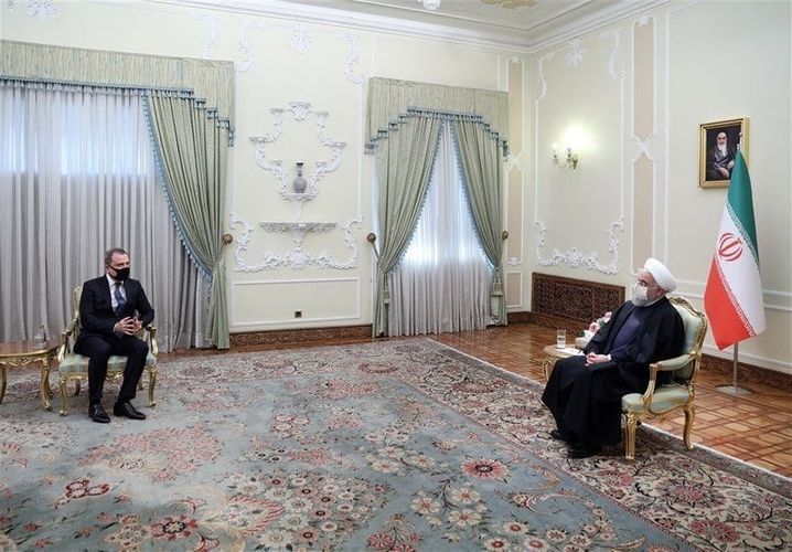 Azerbaijani FM meets with Iranian President 