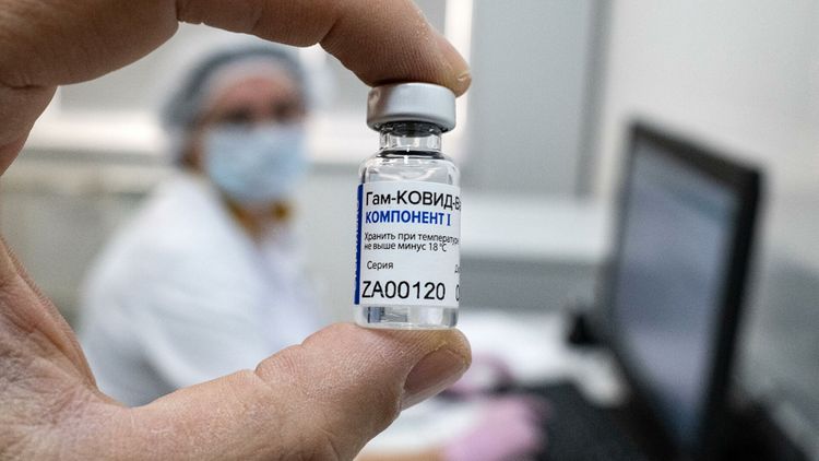 Турция опровергла сообщения об отказе от российской вакцины от COVID-19