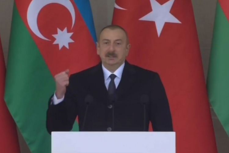 Ильхам Алиев: Если армянский фашизм вновь поднимет голову, результат будет такой же. Железный кулак Азербайджана вновь сломает им хребет