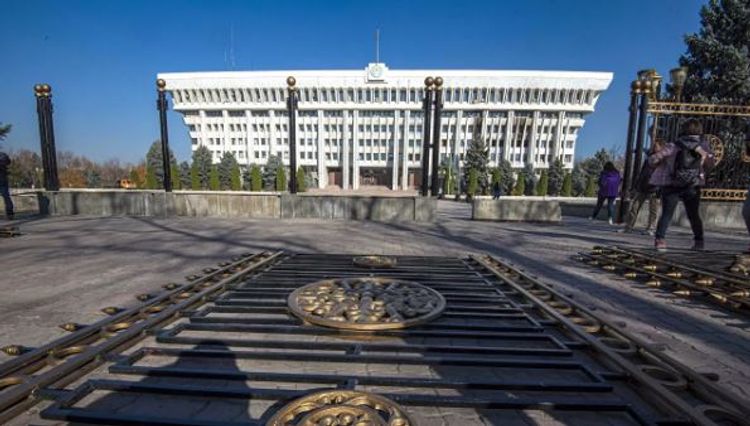 Парламент Кыргызстана одобрил проект о референдуме по изменению конституции