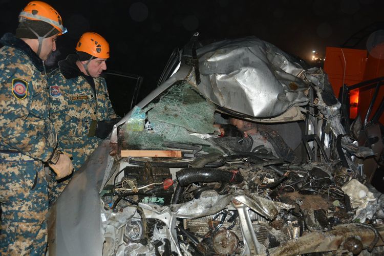 В Карабахе произошло крупное ДТП с участием машины российских миротворцев, есть погибшие - ФОТО