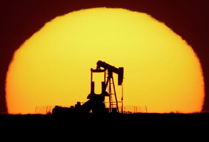 Price of Azerbaijani oil approaches USD 52