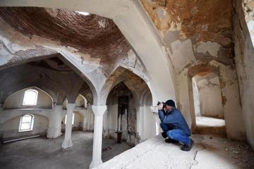 İşğaldan azad olunan ərazilərdə dağıdılan dini abidələr və məscidlərin bərpasına dair layihə üzrə işlərə başlanılıb