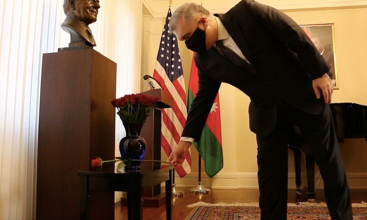 В Вашингтоне почтили память общенационального лидера Гейдара Алиева