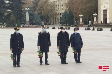 Gəncədə ümummilli lider Heydər Əliyevin xatirəsi yad edilib - FOTO