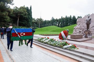 "Azərsun Holdinq" ümummilli lider Heydər Əliyevin xatirəsini yad edib - FOTO