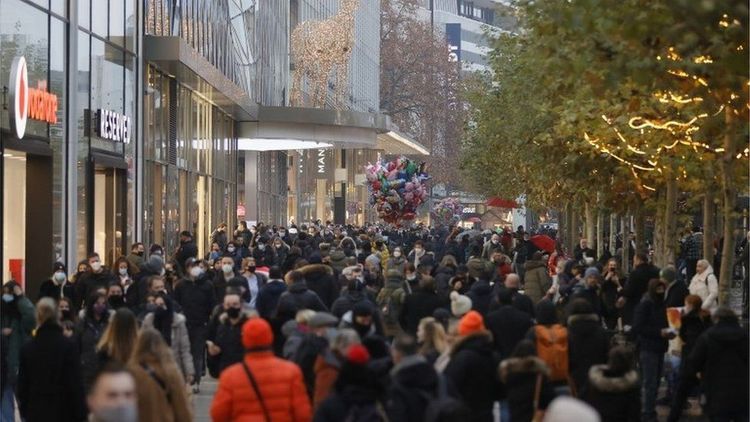 Christmas lockdown for Germany as virus spikes