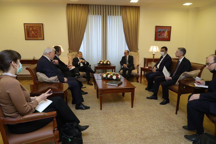 Французский и американский сопредседатели МГ ОБСЕ встретились с главой МИД Армении
